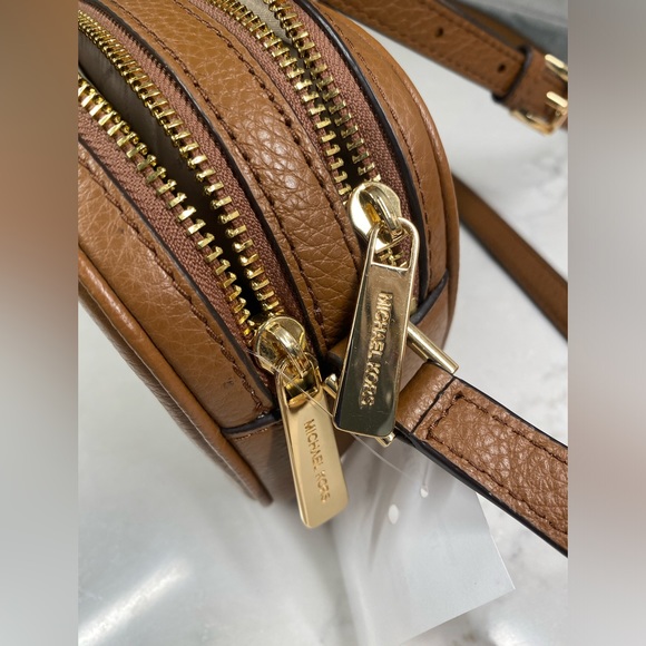 Michael Kors Fulton crossbody double zip - Picture 10 of 11